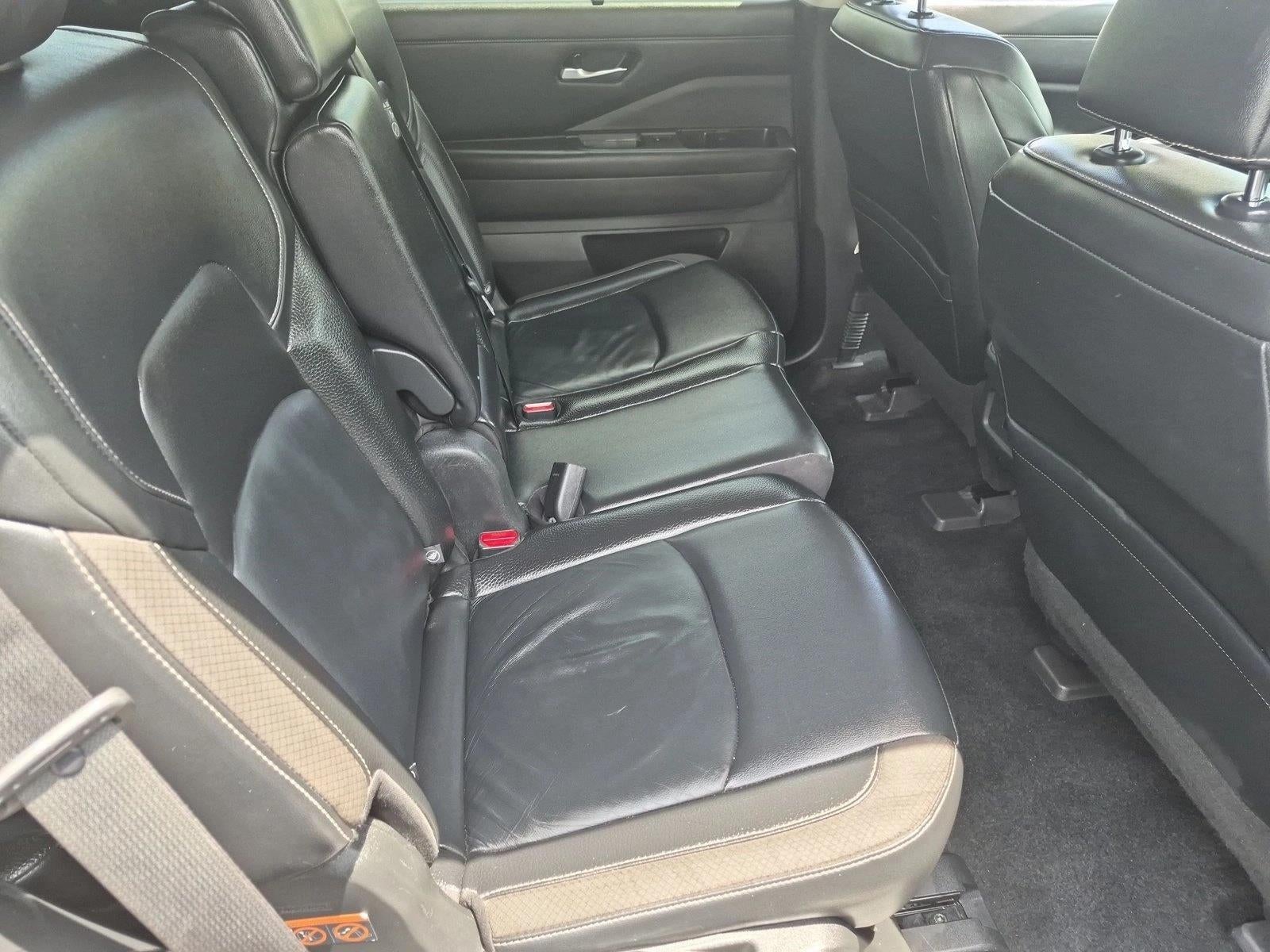 2022 Nissan Pathfinder SL 2WD