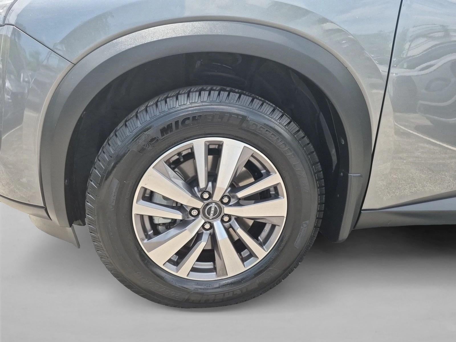 2022 Nissan Pathfinder SL 2WD
