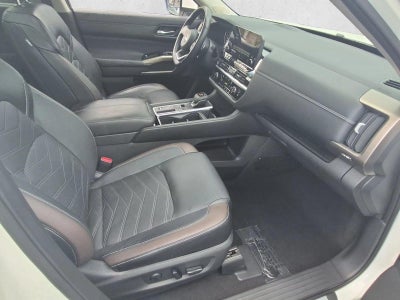 2024 Nissan Pathfinder Platinum 2WD
