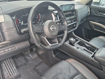 2024 Nissan Pathfinder Platinum 2WD