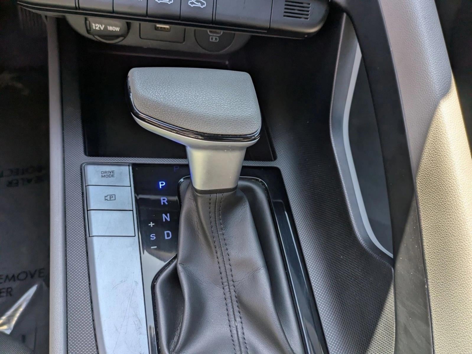 2024 Hyundai ELANTRA SEL IVT