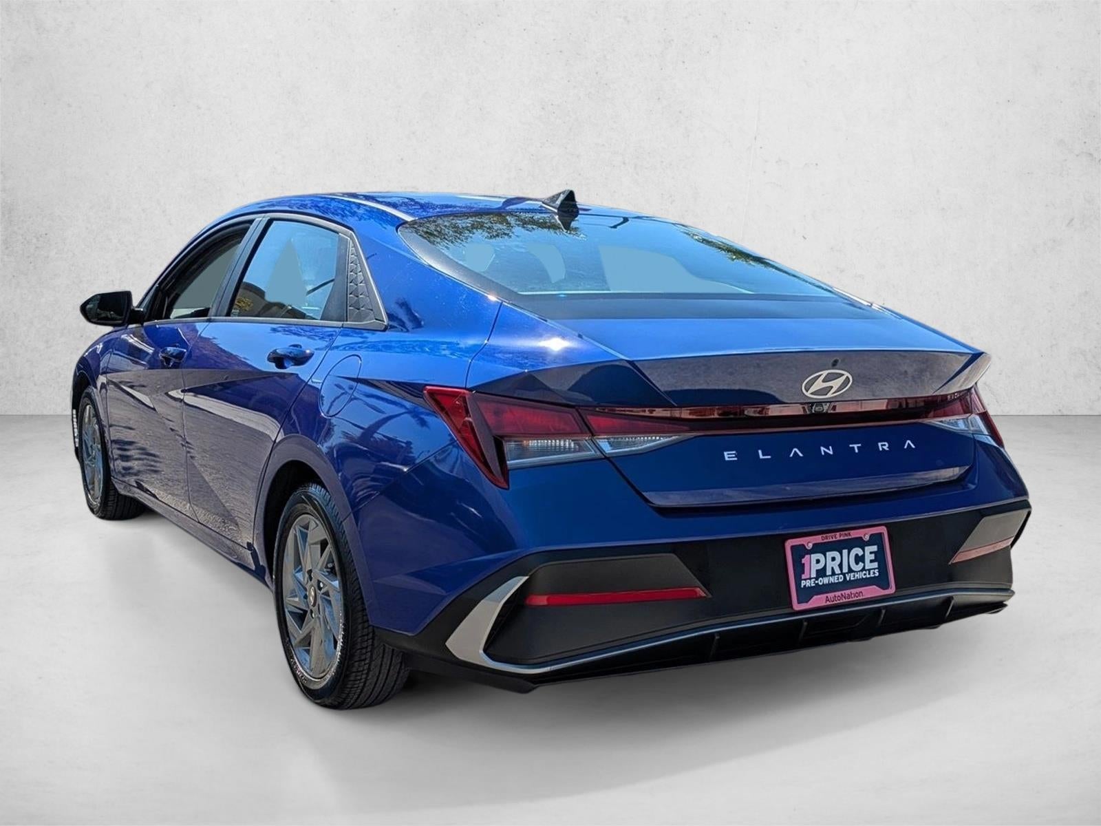 2024 Hyundai ELANTRA SEL IVT