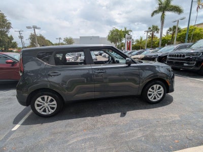 2023 Kia Soul LX IVT