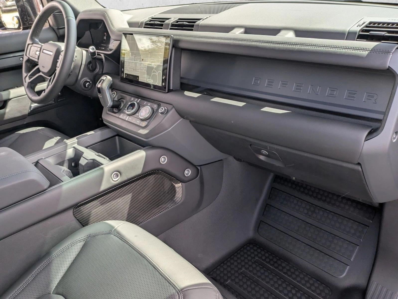 2025 Land Rover Defender 110 P400 S