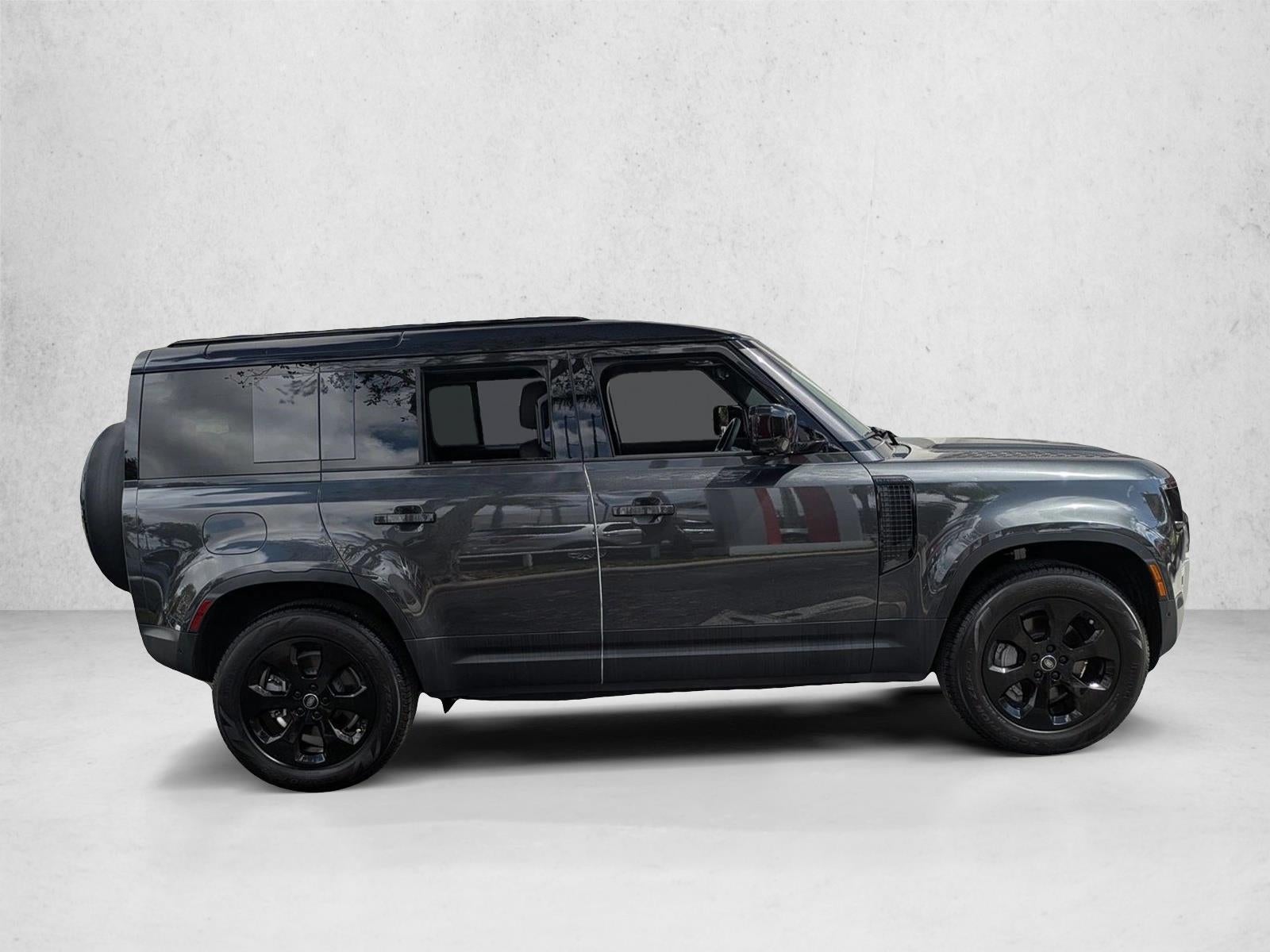 2025 Land Rover Defender 110 P400 S