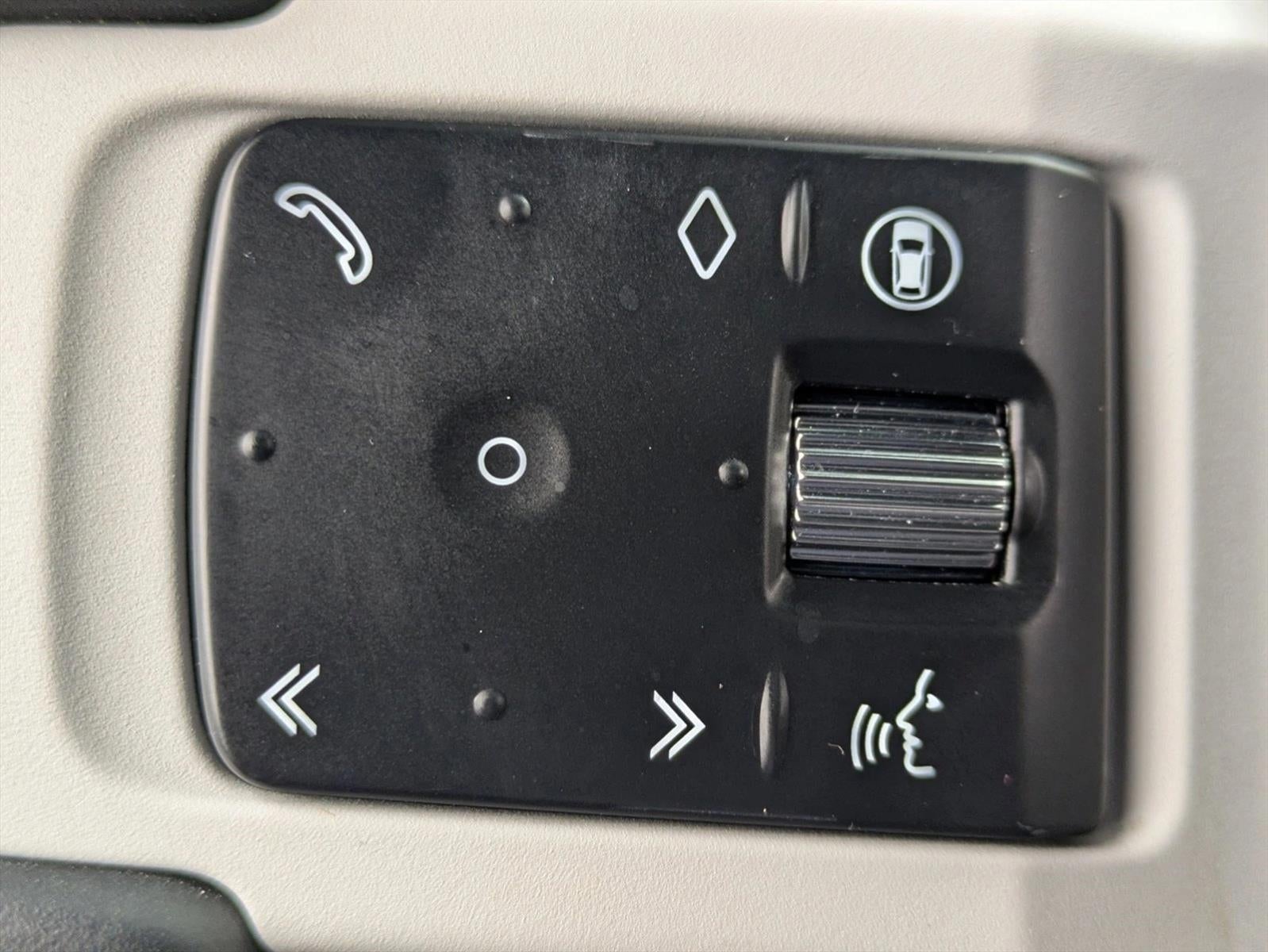 2025 Land Rover Defender 110 P300 S