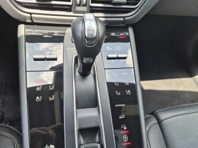 2023 Porsche Macan AWD