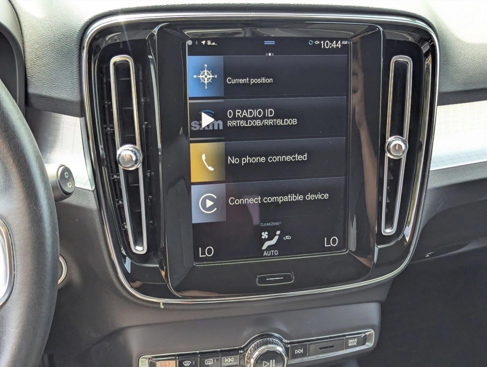2021 Volvo XC40 T4 FWD Momentum