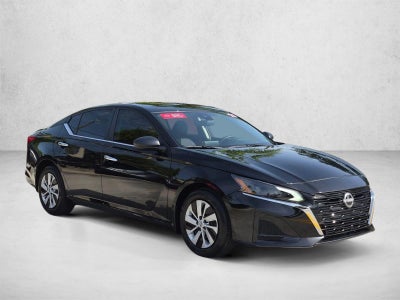 2025 Nissan Altima S FWD