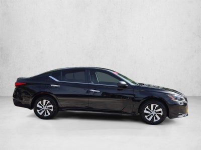 2025 Nissan Altima S FWD