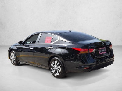 2025 Nissan Altima S FWD