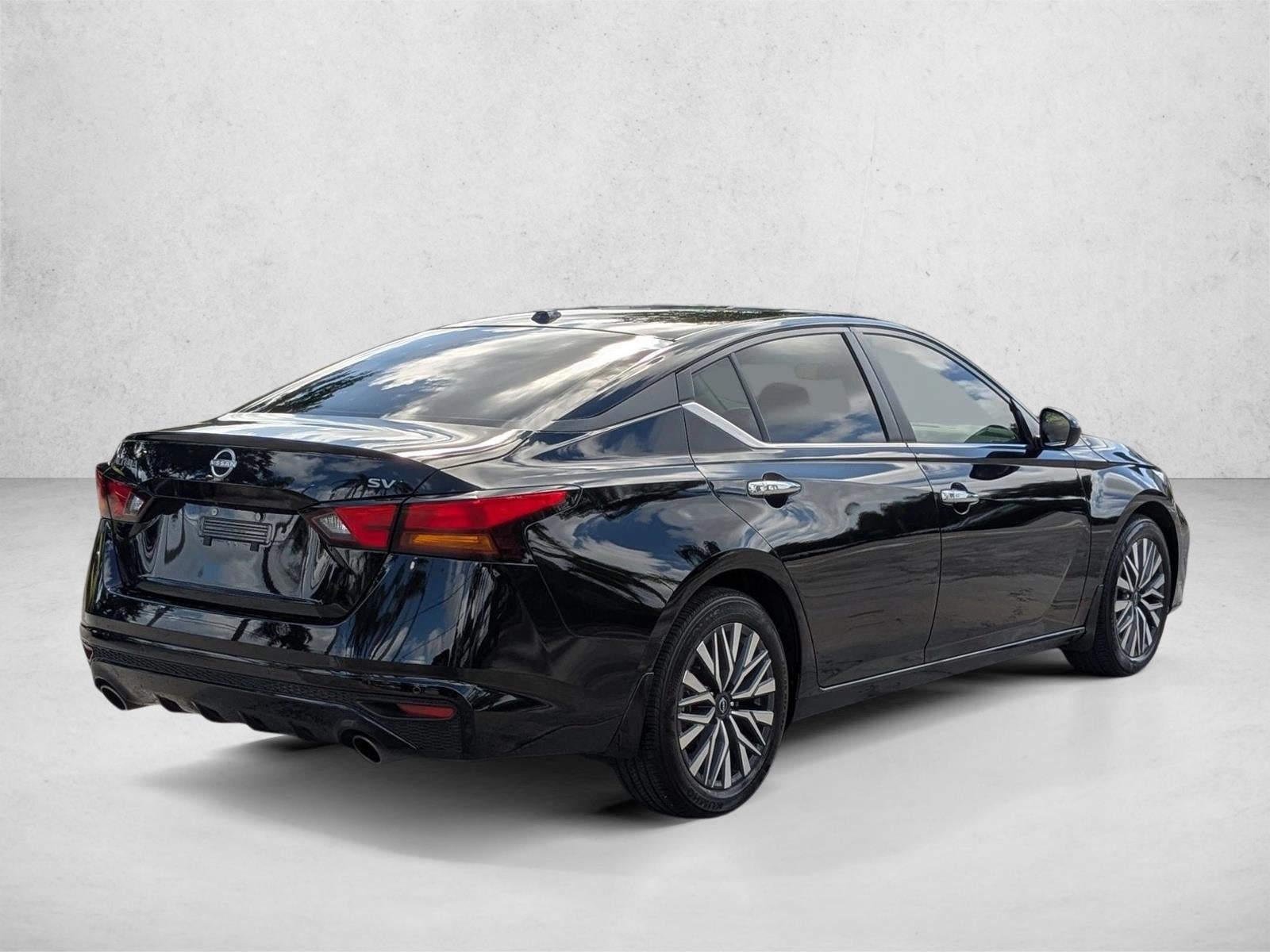 2024 Nissan Altima 2.5 SV Sedan