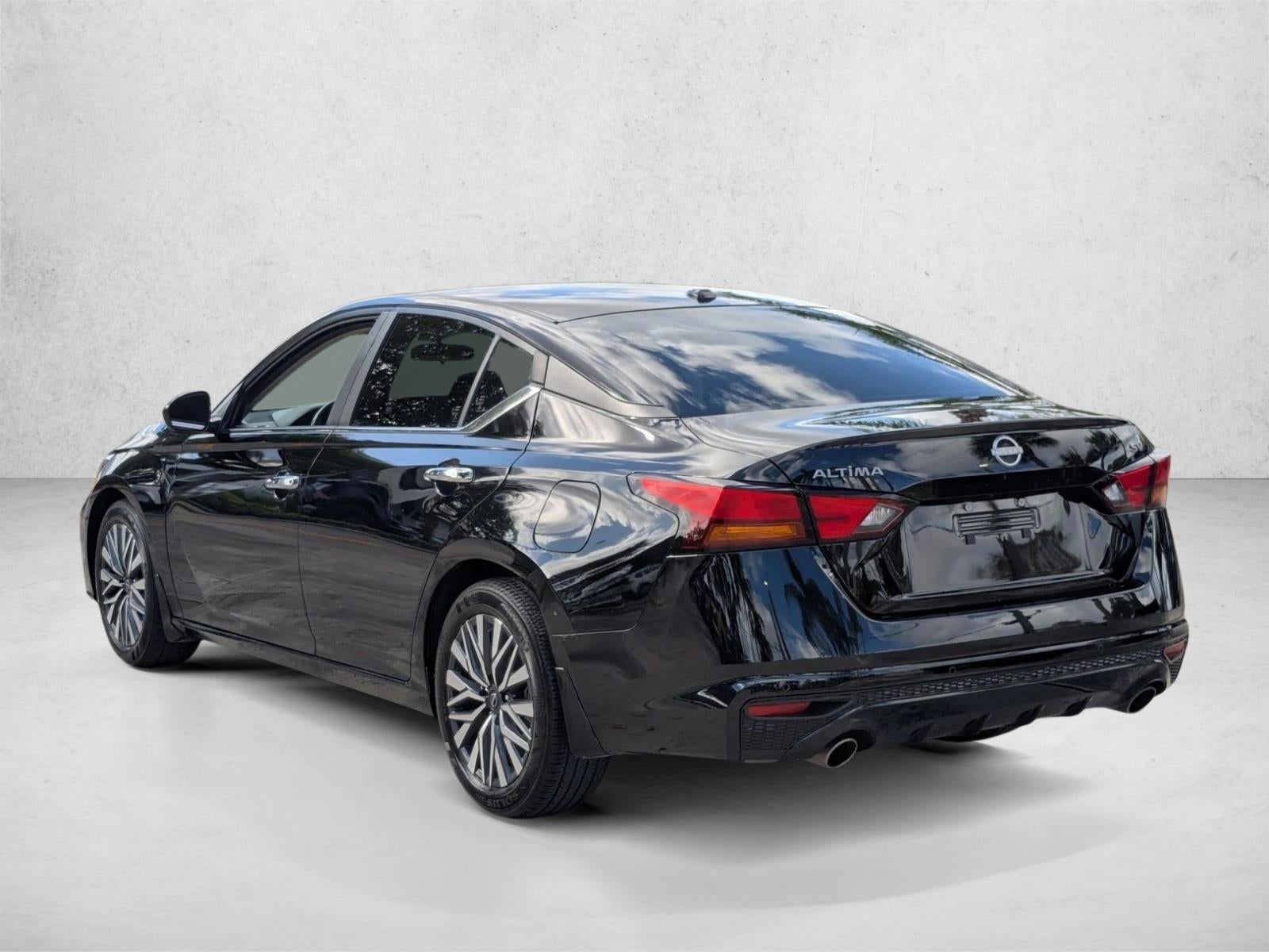 2024 Nissan Altima 2.5 SV Sedan