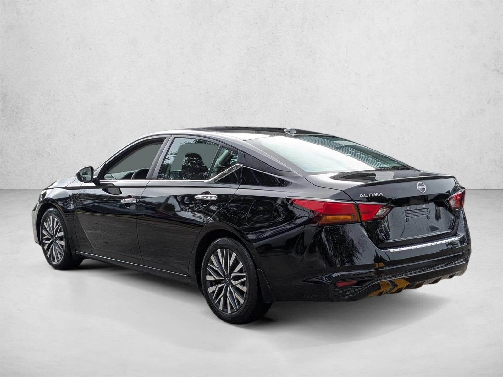 2023 Nissan Altima 2.5 SV Sedan