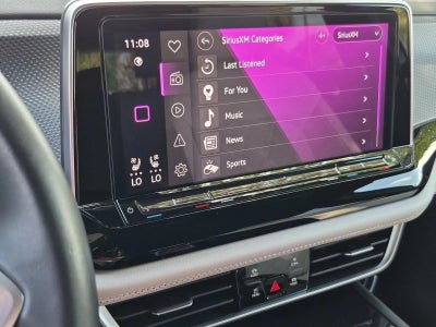 2024 Volkswagen Atlas Cross Sport 2.0T SEL Premium R-Line 4MOTION