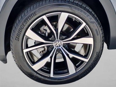 2024 Volkswagen Atlas Cross Sport 2.0T SEL Premium R-Line 4MOTION