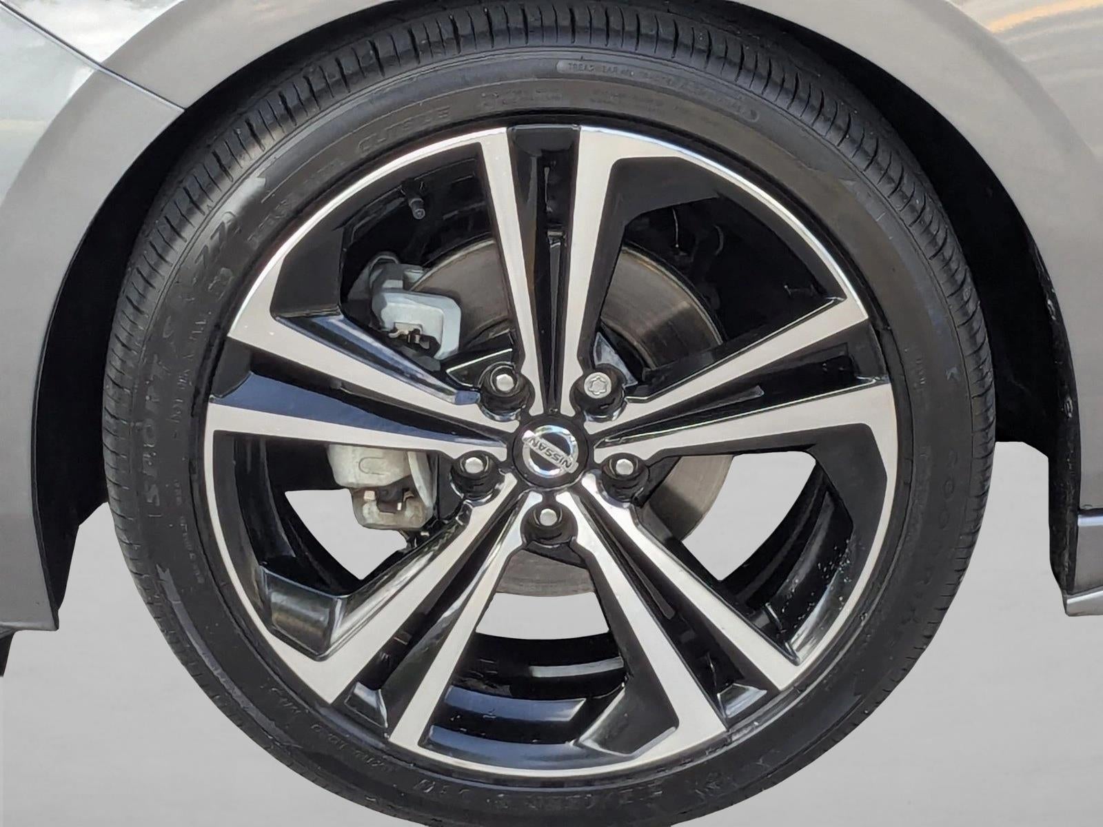 2023 Nissan Sentra SR CVT