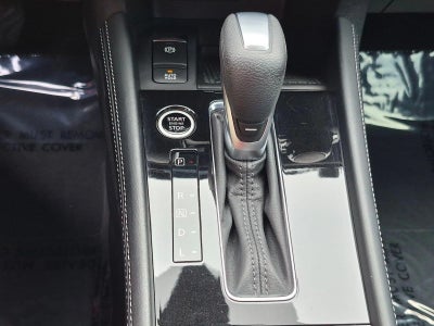 2023 Nissan Kicks SR FWD