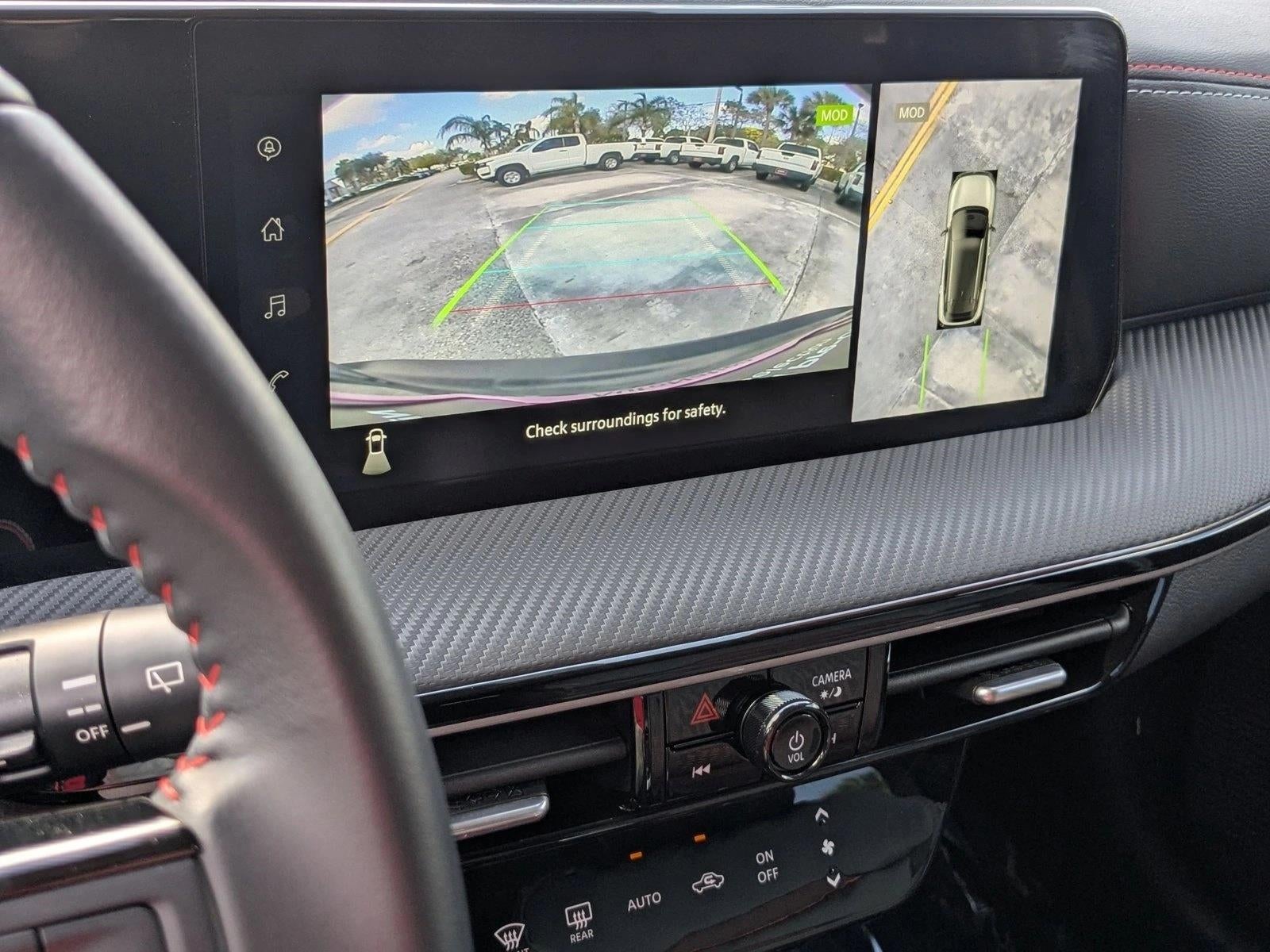 2025 Nissan Kicks SR FWD