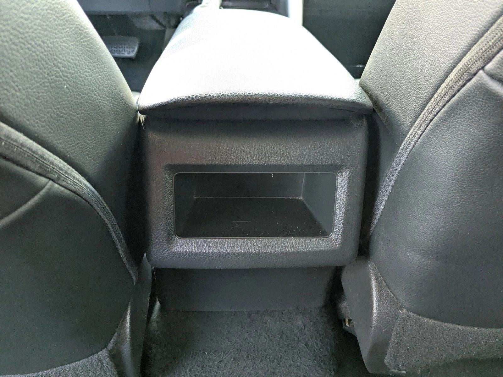 2020 Toyota Camry SE Auto (Natl)