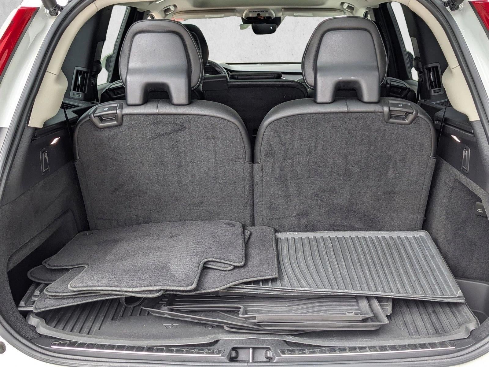 2020 Volvo XC90 T5 FWD Momentum 7 Passenger