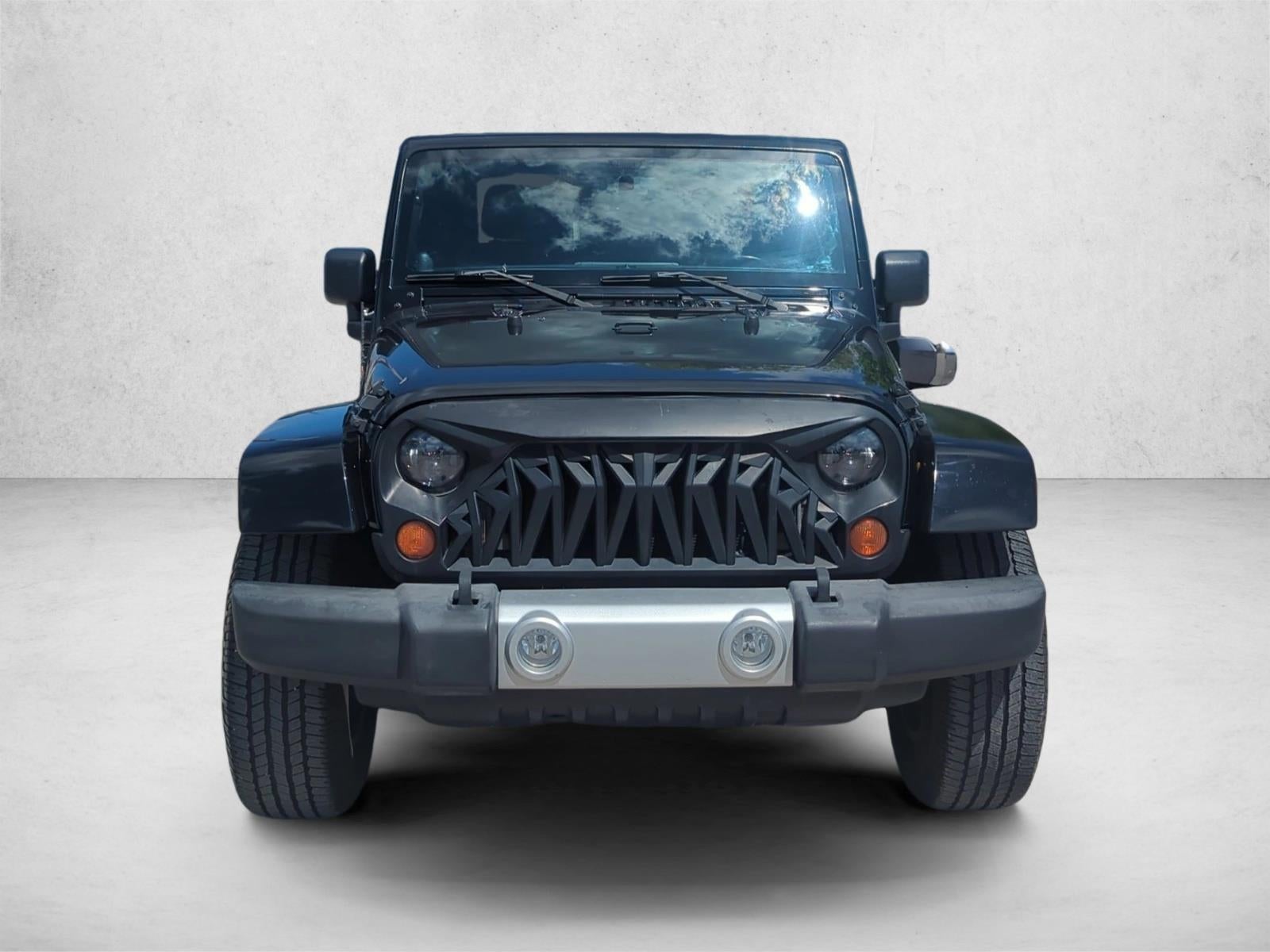 2013 Jeep Wrangler 4WD 2dr Sahara