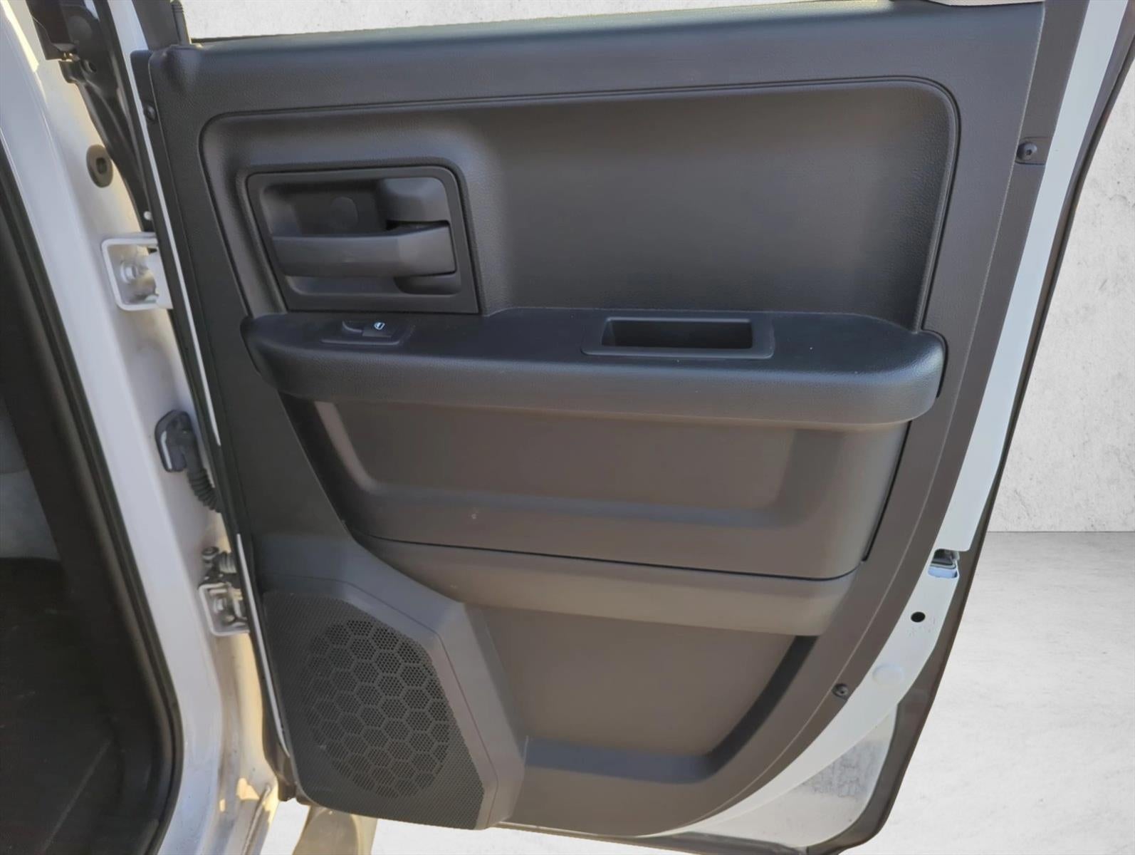 2019 RAM 1500 Classic Express 4x2 Quad Cab 6'4" Box