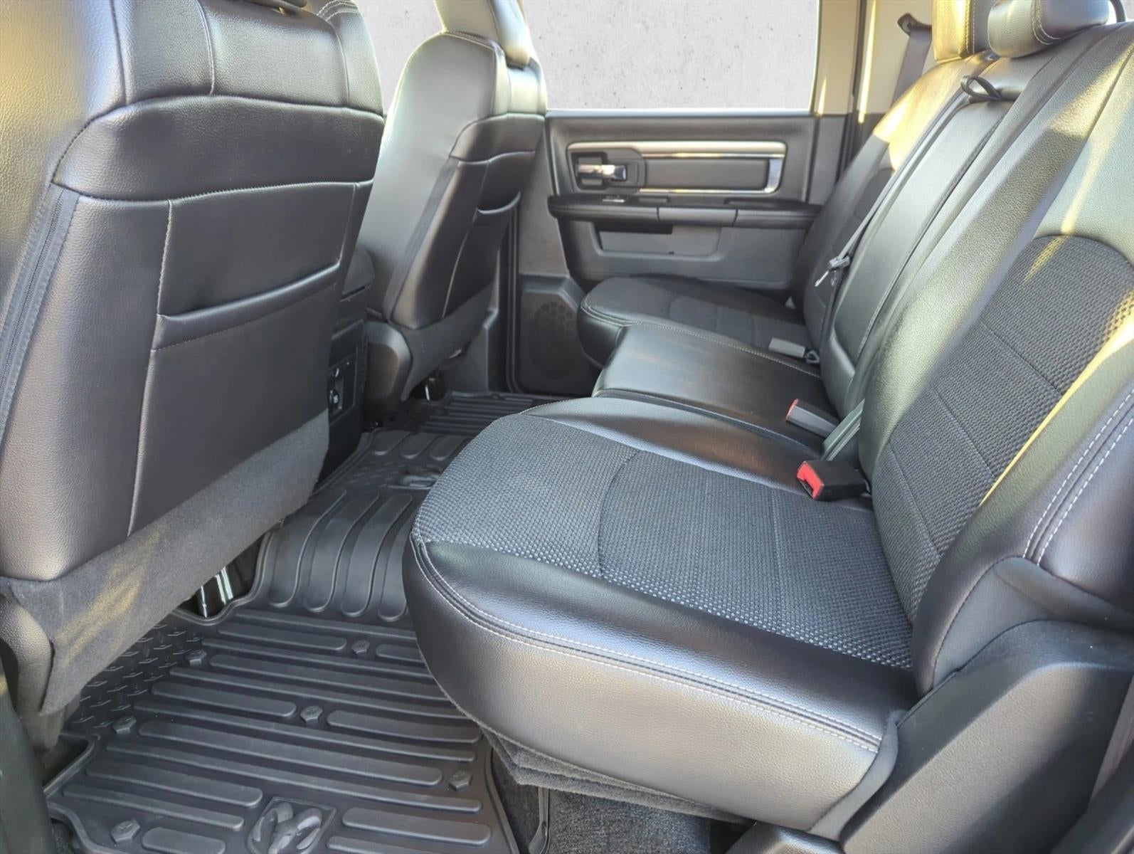 2017 RAM 1500 Night 4x4 Crew Cab 5'7" Box