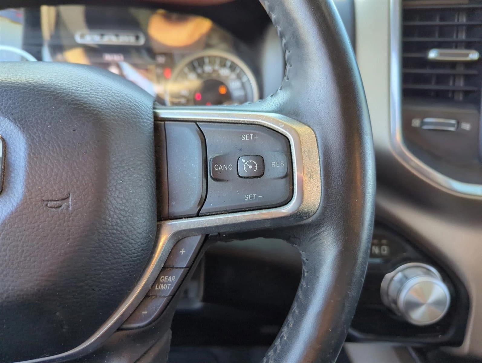 2020 RAM 1500 Laramie 4x2 Quad Cab 6'4" Box