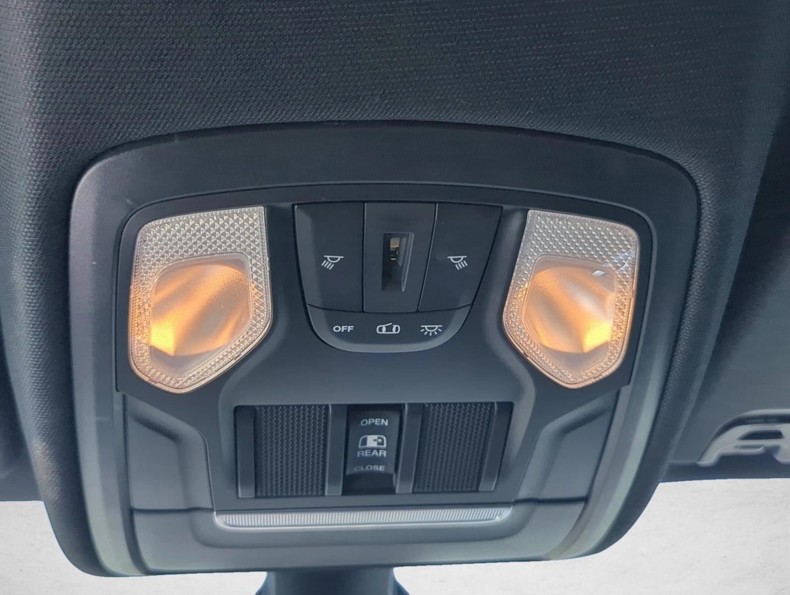 2019 RAM 1500 Rebel 4x4 Crew Cab 5'7" Box