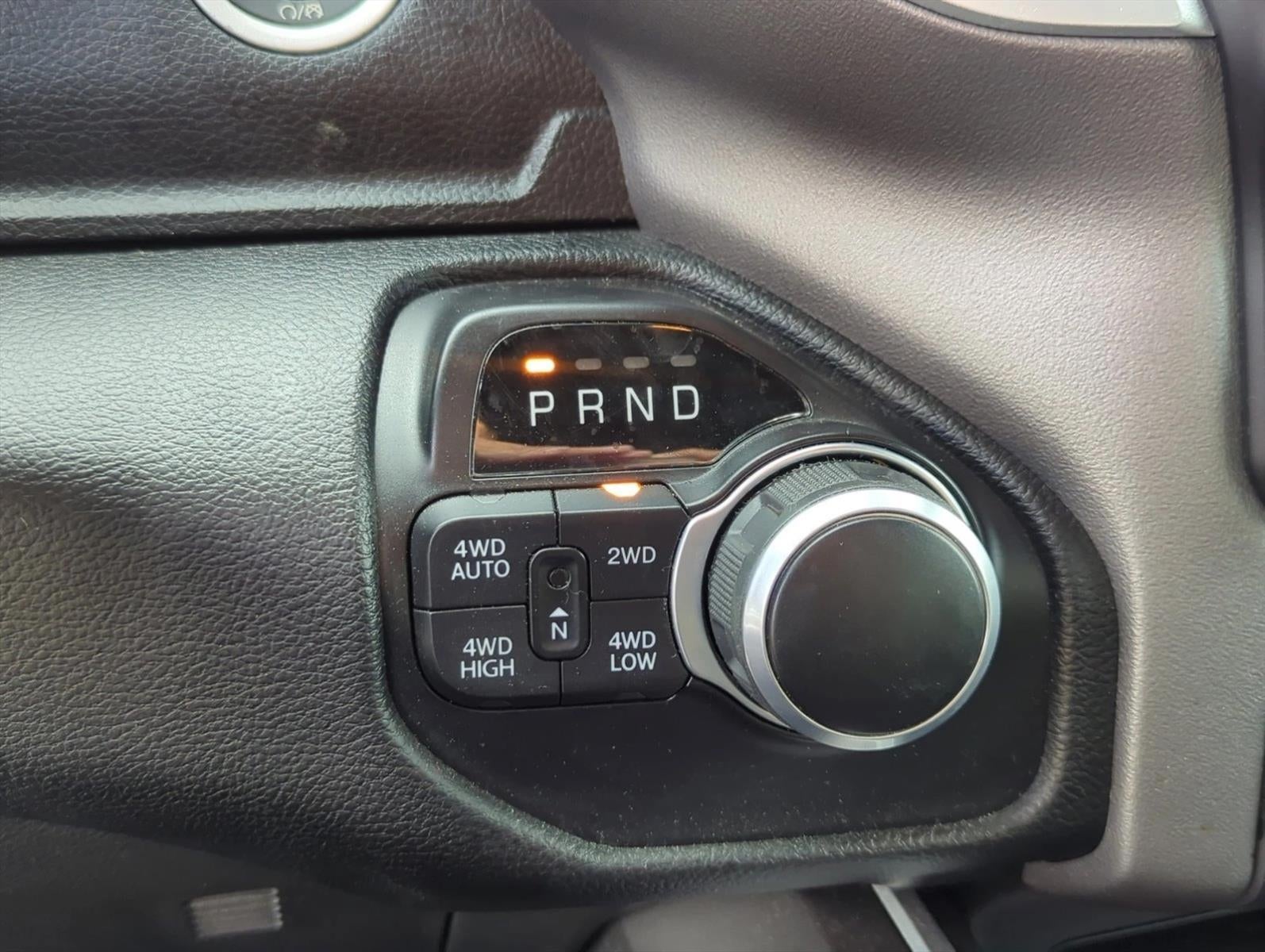 2022 RAM 1500 Big Horn 4x4 Crew Cab 6'4" Box