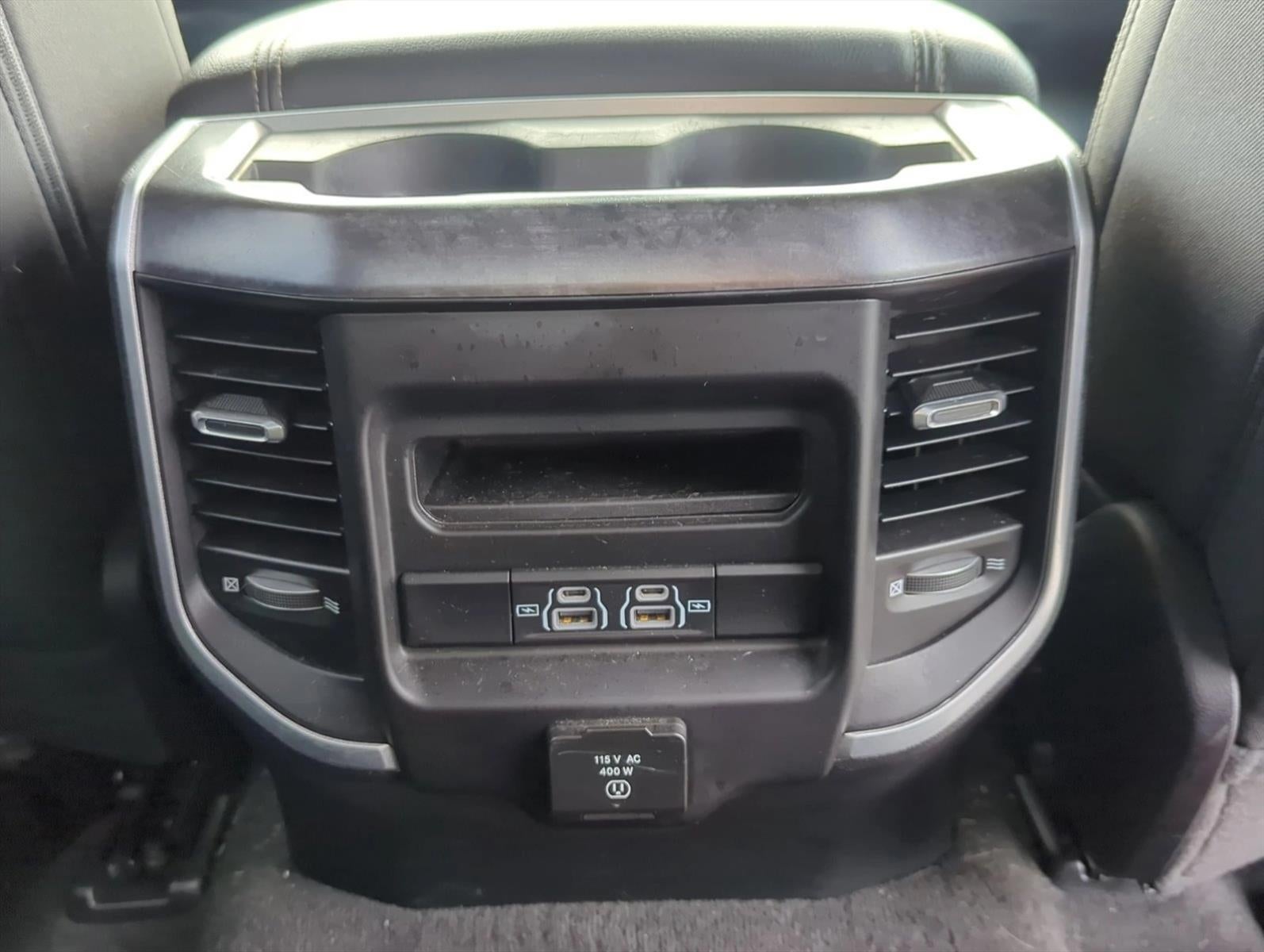 2022 RAM 1500 Big Horn 4x4 Crew Cab 6'4" Box