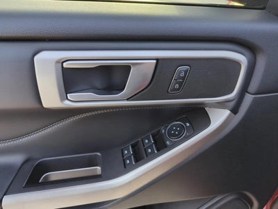2023 Ford Explorer XLT RWD