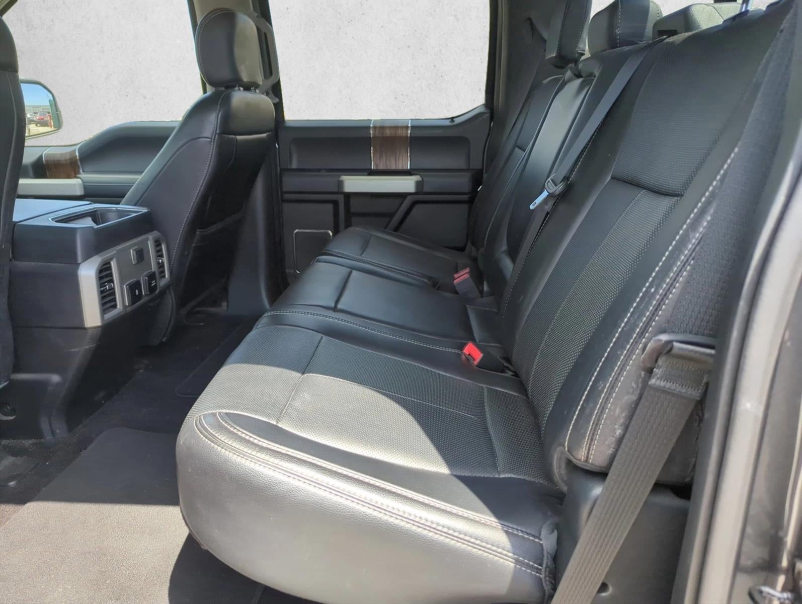 2018 Ford F-150 LARIAT 4WD SuperCrew 5.5' Box