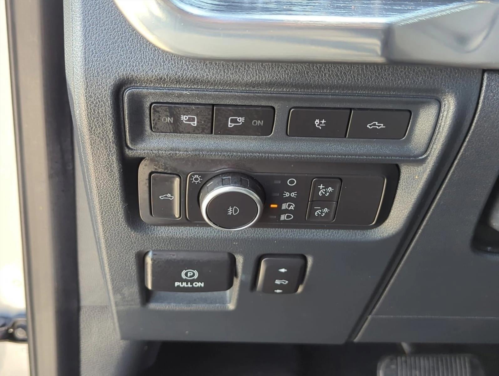 2021 Ford F-150 LARIAT 4WD SuperCrew 5.5' Box