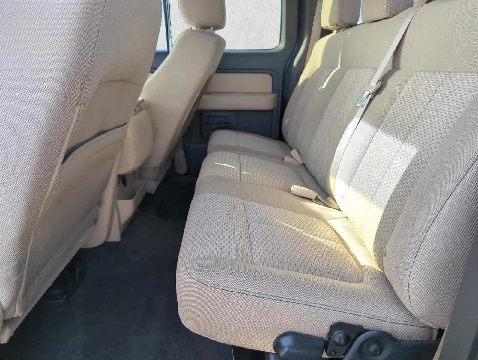 2013 Ford F-150 2WD SuperCab 6-1/2 Ft Box XLT