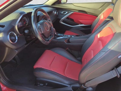 2023 Chevrolet Camaro 2dr Convertible 2LT
