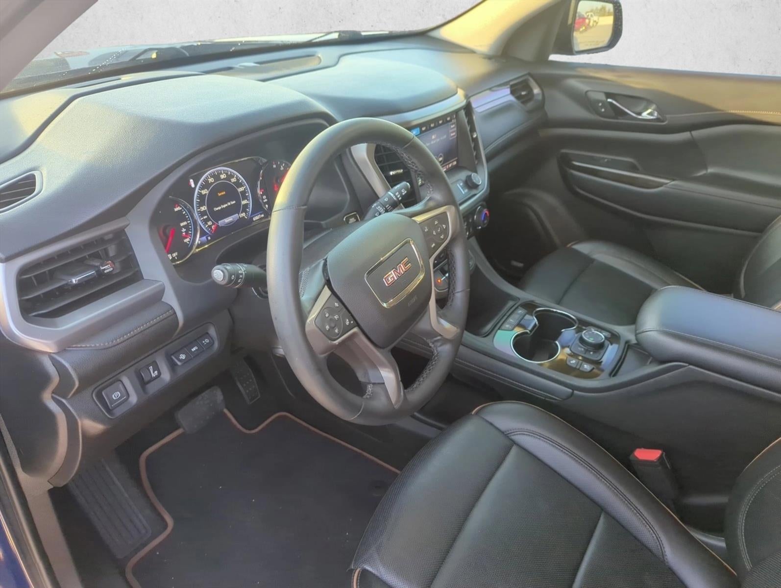 2023 GMC Acadia AWD AT4