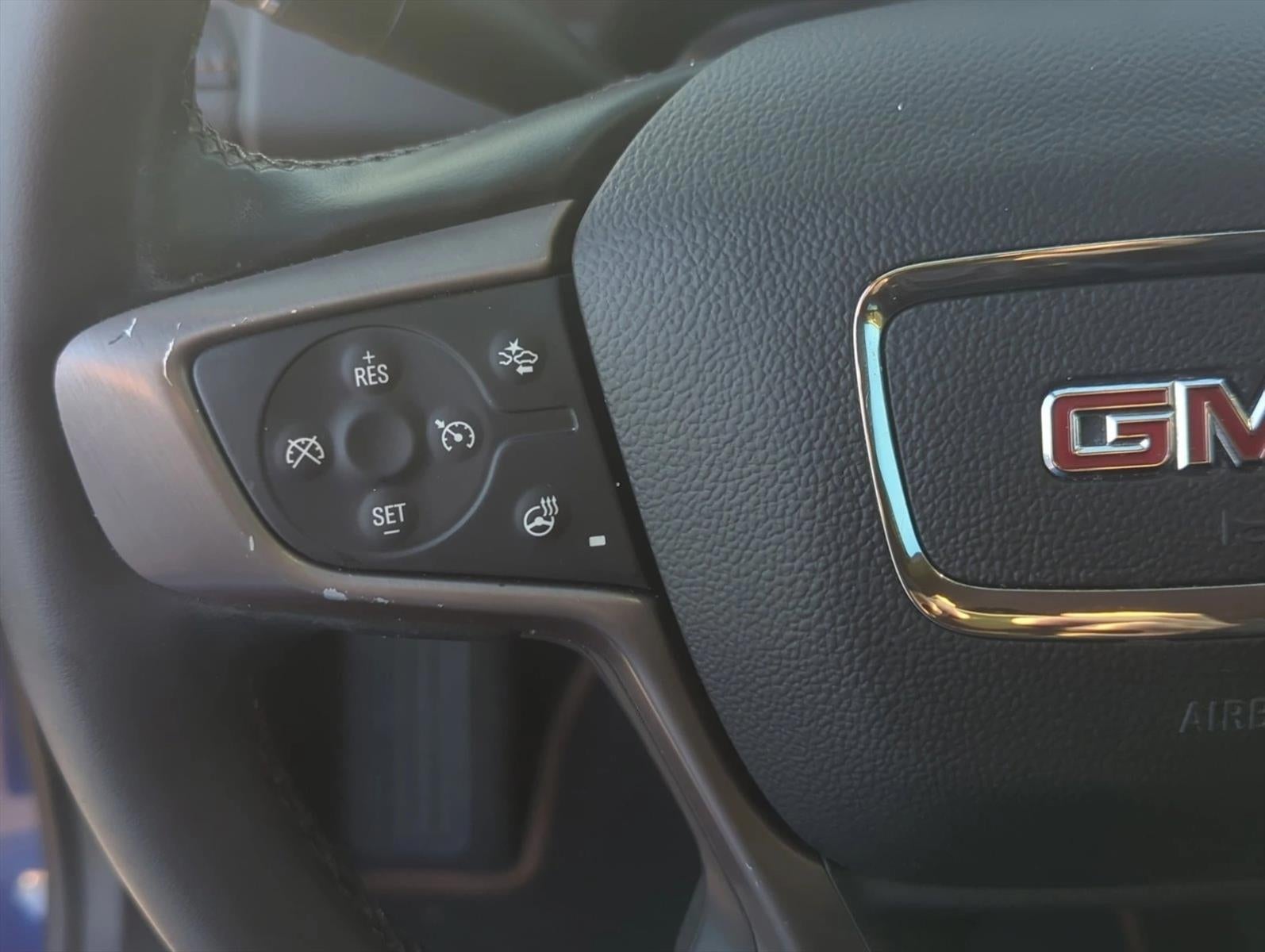 2023 GMC Acadia AWD AT4