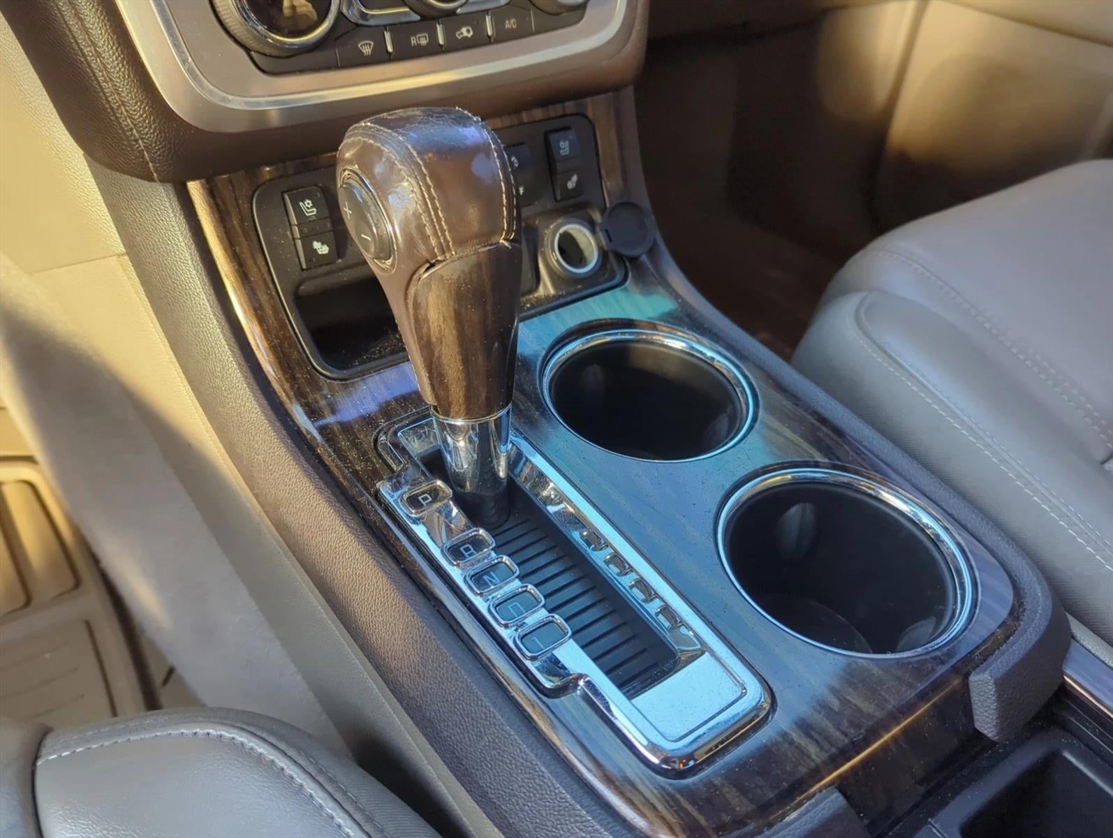 2016 GMC Acadia FWD Denali