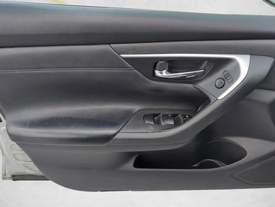 2017 Nissan Altima 2.5 SR Sedan