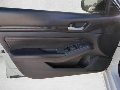 2020 Nissan Altima 2.5 SR Sedan