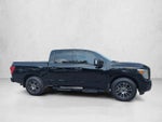 2024 Nissan Titan 4x2 Crew Cab SV