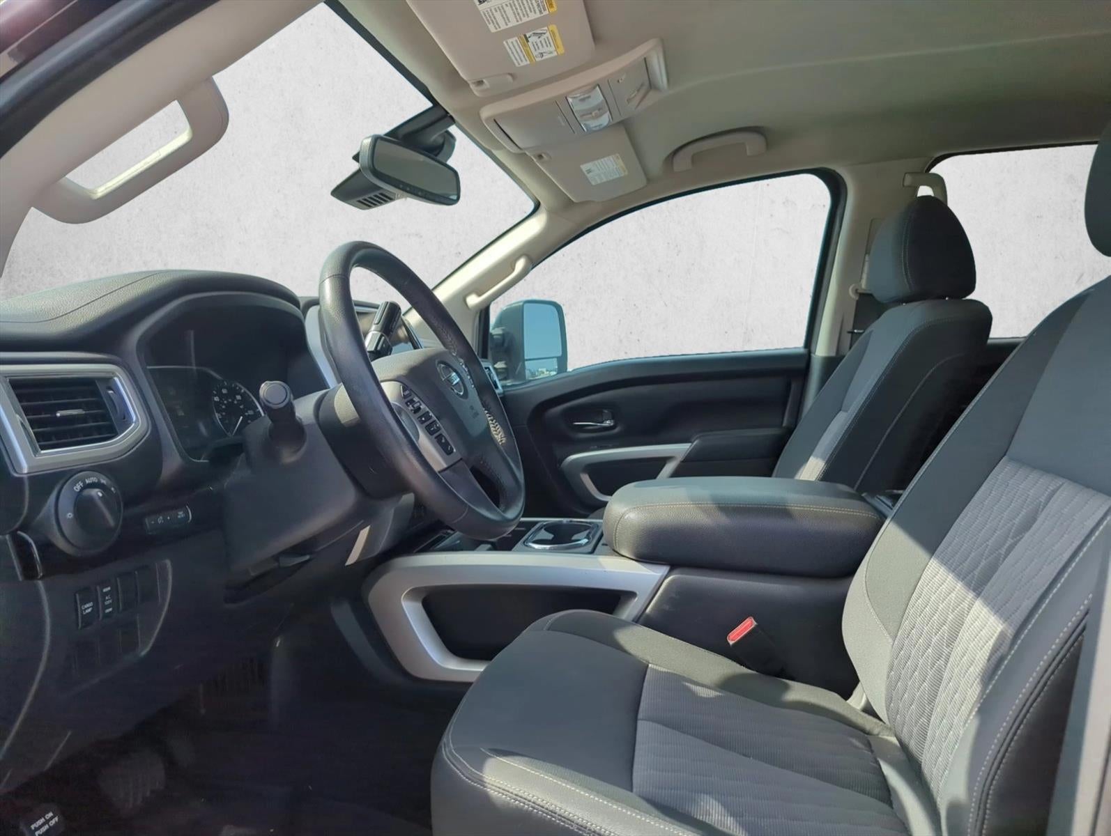 2021 Nissan Titan 4x2 Crew Cab SV