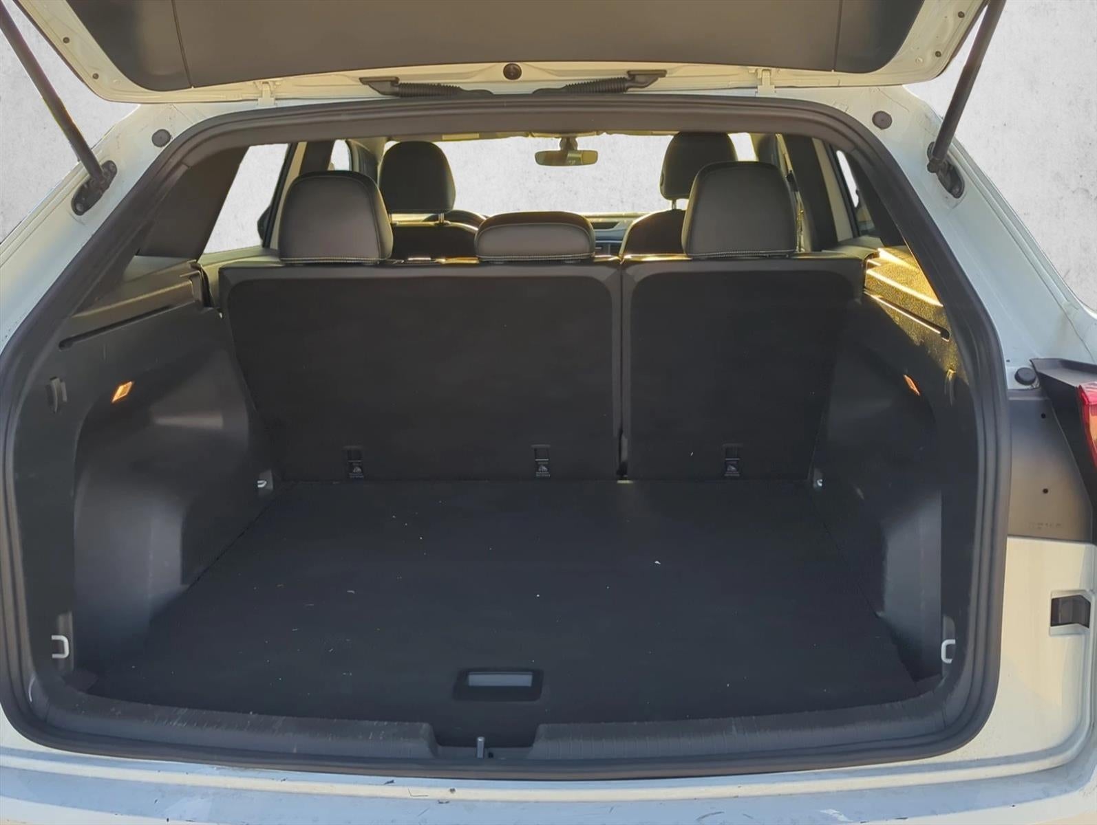 2023 Volkswagen Atlas Cross Sport 2.0T SE FWD