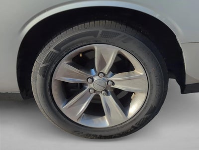 2019 Dodge Challenger SXT RWD