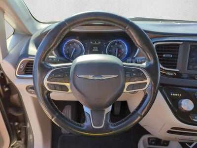 2019 Chrysler Pacifica Touring L FWD