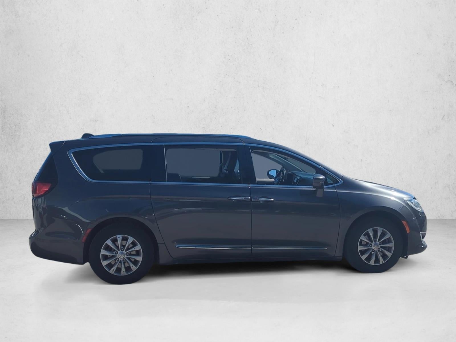 2019 Chrysler Pacifica Touring L FWD