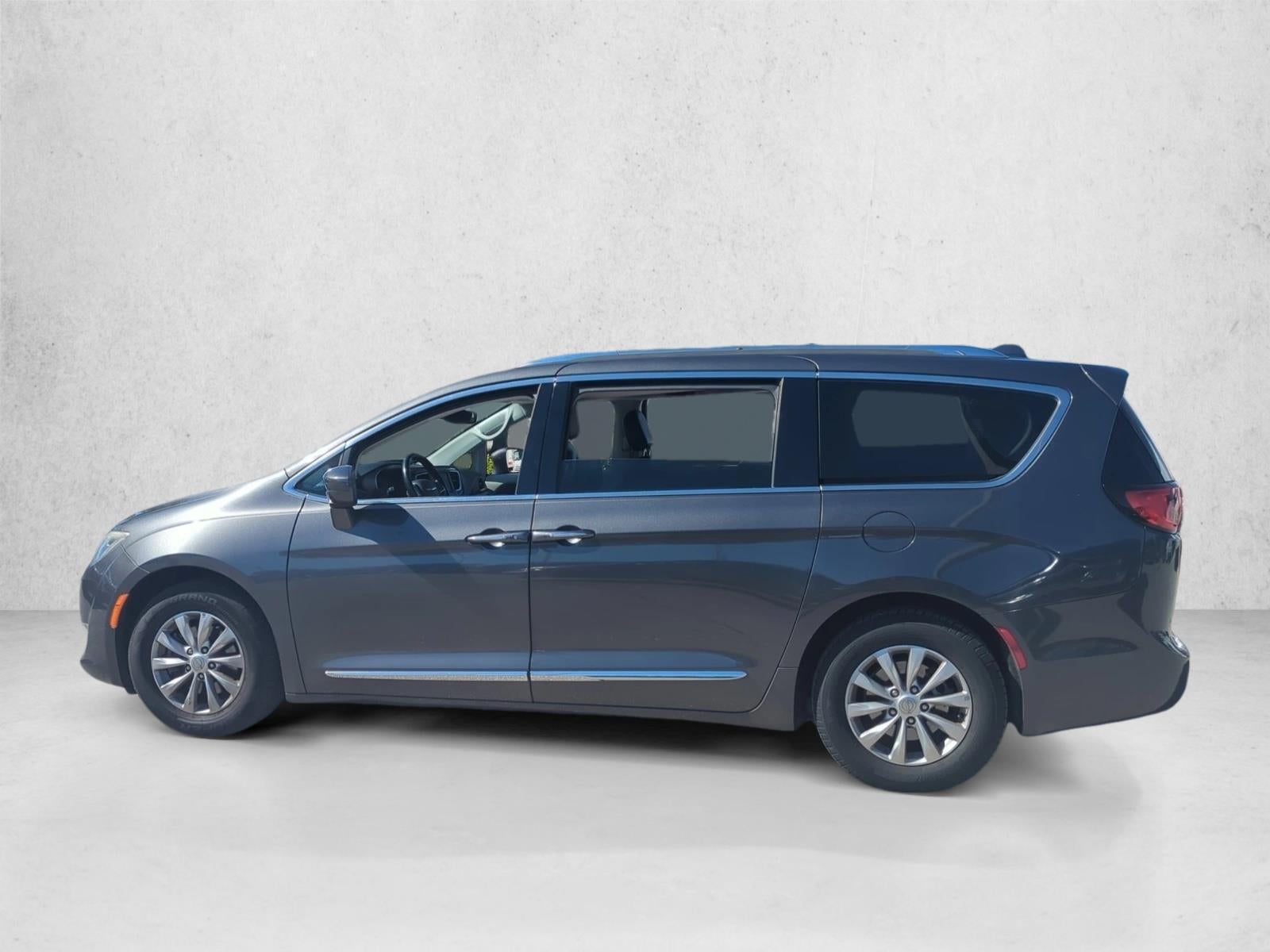2019 Chrysler Pacifica Touring L FWD