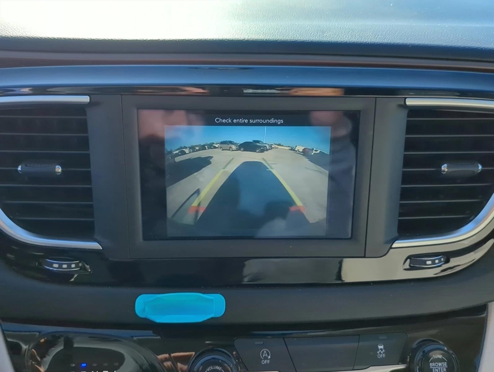 2021 Chrysler Voyager LXI FWD